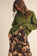 Load image into Gallery viewer, CONTRAST KNIT SCALLOPED EDGE SWEATER MSW11114: Olive / S