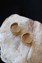Load image into Gallery viewer, Avery Hoops - Wide Hammered Gold Hoop Earrings – 18K Gold Plated Stainless Steel Waterproof Statement Hoops