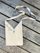 Load image into Gallery viewer, Reboot Courage V Bag - Multiple Styles