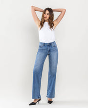 Load image into Gallery viewer, HIGH RISE FULL LENGTH WIDE LEG JEANS ASTONISHING