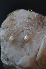 Load image into Gallery viewer, Parker Earrings
