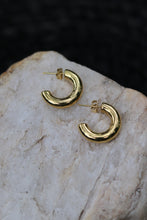 Load image into Gallery viewer, Mini Audrey Hoop Earrings - Gold
