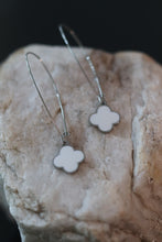 Load image into Gallery viewer, Silver and White Clover Dangle Earrings 

