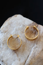 Load image into Gallery viewer, Talia Hoops - Thick Gold Hoop Earrings – 18K Gold Plated Stainless Steel Waterproof Hoops
