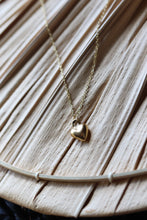 Load image into Gallery viewer, Dainty Gold Heart Necklace
