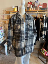 Load image into Gallery viewer, Deanna Jacket
