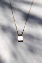 Load image into Gallery viewer, Dee Necklace White
